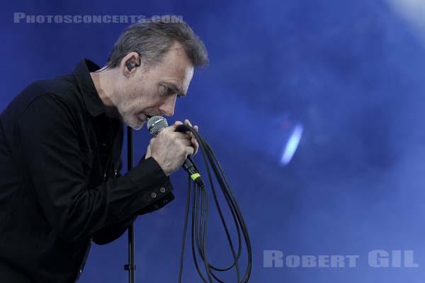 THE JESUS AND MARY CHAIN - 2017-08-25 - SAINT CLOUD - Domaine National - Scene de la Cascade - 